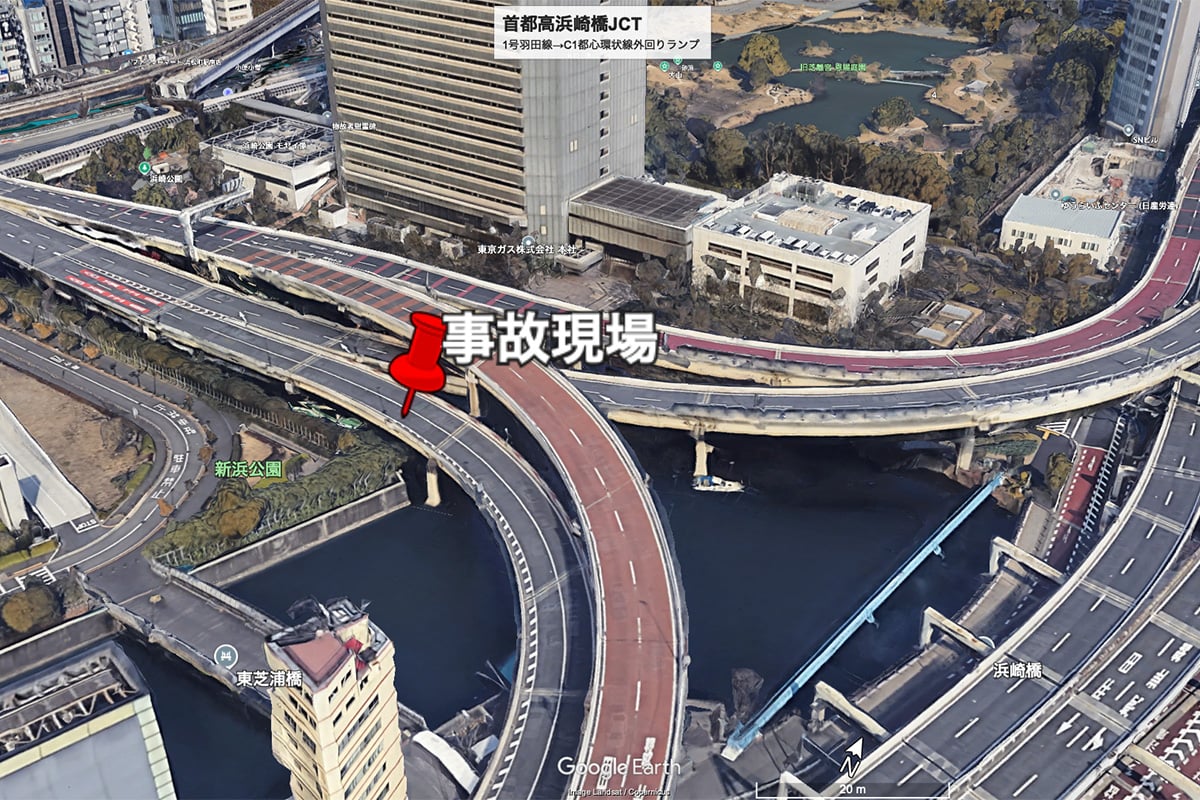 「可哀想すぎる…」フェラーリが納車1時間で炎上！ 「最悪火災に至る恐れ」で過去にリコールも… 高速道路で火災、対応はどうする？ 元警察官が解説