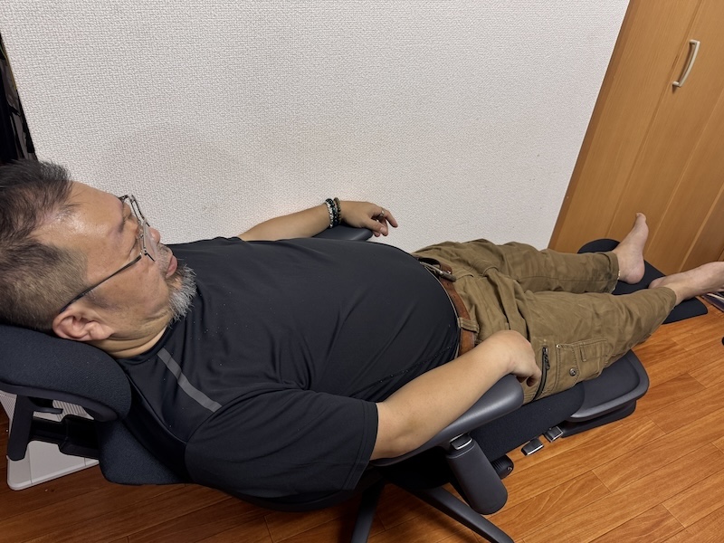 電動ワークチェアにしたら、腰を伸ばせて気持ちいい!【今日のいいね！】