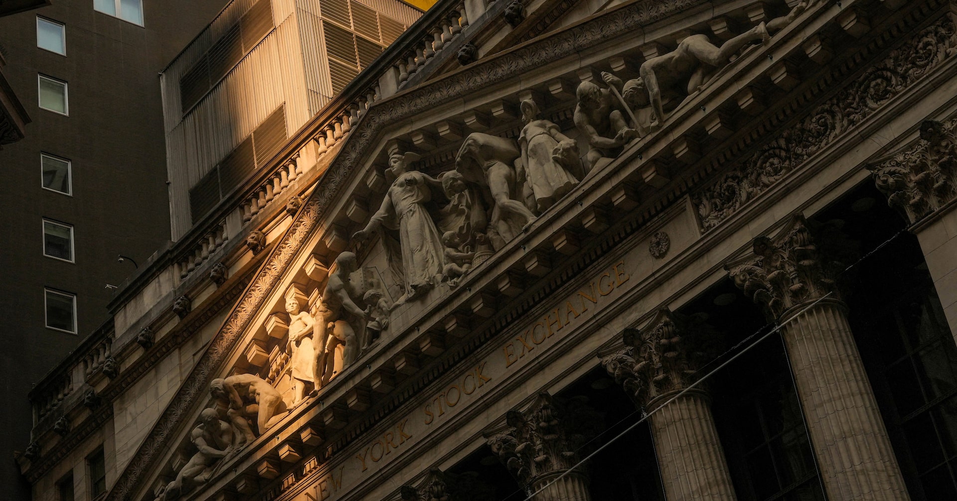 コラム：ＡＩにも米国にも執着せず、2026年の強気な株式投資戦略とは