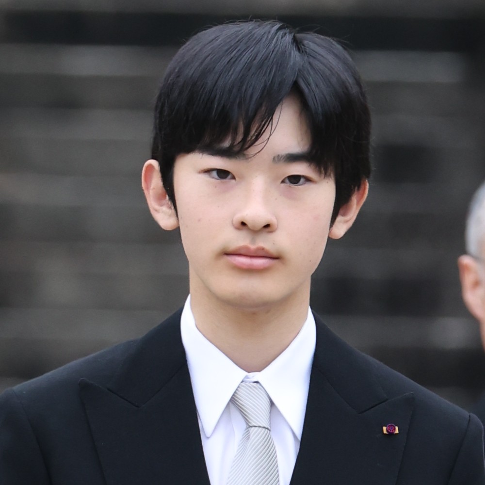 悠仁さま 大学進学後に急増する紀子さま“ご同行公務”に複雑胸中…宮内庁内でも「お一人のほうが実りも多いのでは」