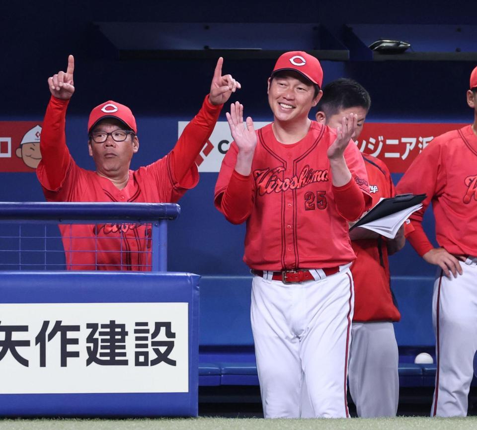 広島 九回の奇襲に対応したバッテリーに新井監督「冷静だった」「きょうはザキでしょ」と中崎の火消しを絶賛【一問一答】