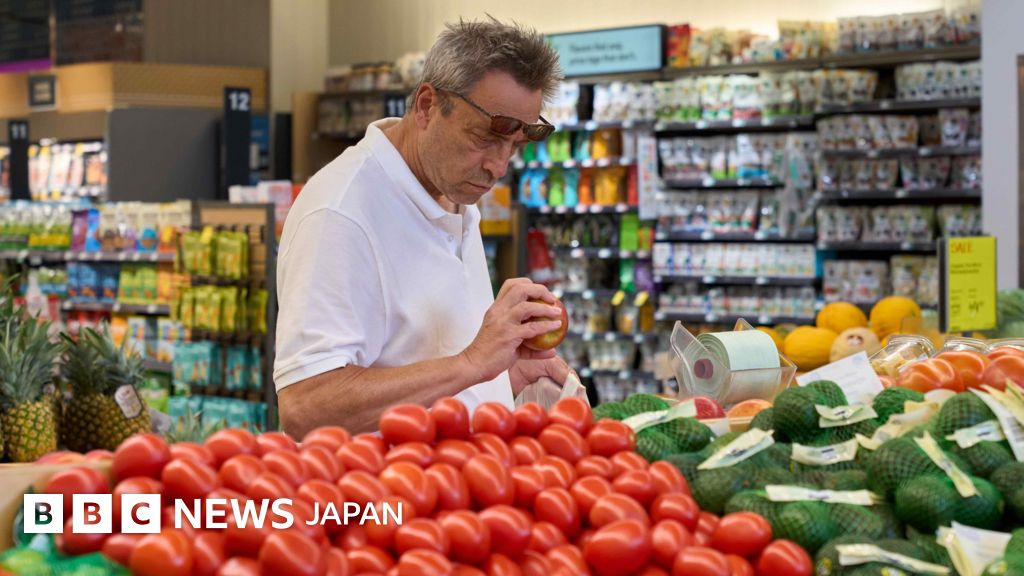 トランプ氏、「相互関税」の対象から数十の食品を除外 コーヒーやトマト、牛肉など