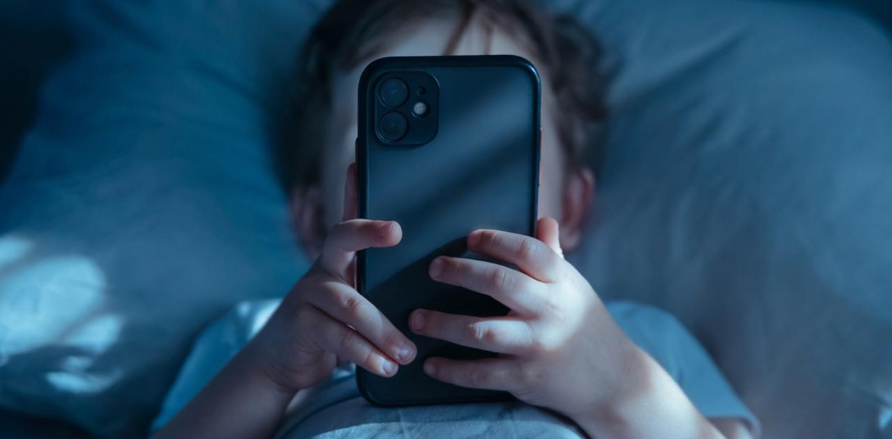 ヨーロッパ各国が未成年者のSNS禁止に向けて動き出す