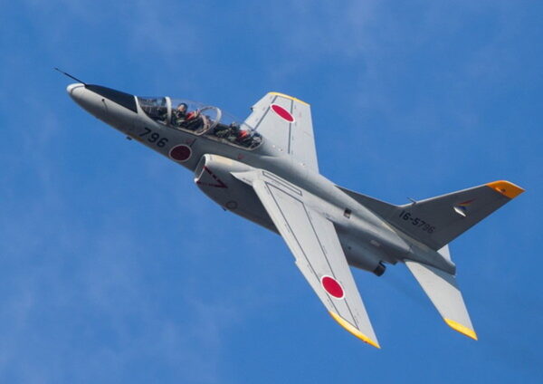 空自T-4後継のダークホース？ 韓国製の独壇場を崩す“超音速”練習機とは？ メーカー「日本に強い関心」エアバスも協力