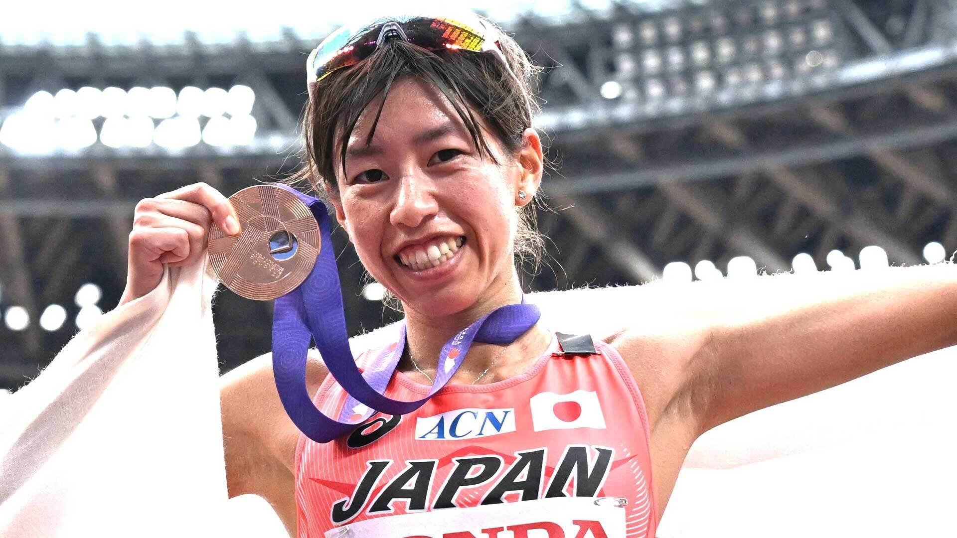 女子20㎞競歩 藤井菜々子が日本新記録で史上初の銅メダル獲得！日本のエースが驚異の粘り「思い描いたレースが出来たので大感激」【世界陸上】
