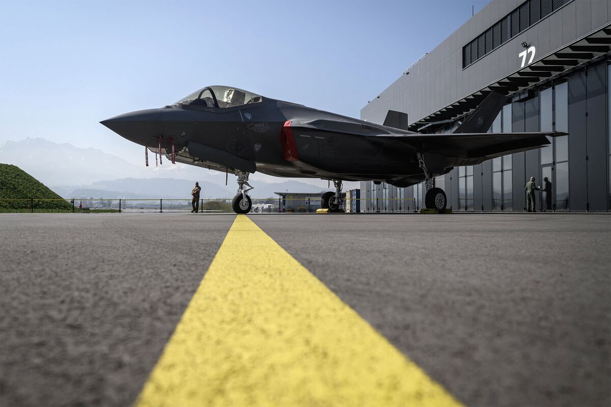 Ｆ３５戦闘機、スイスが調達削減の可能性－米との固定価格交渉不調