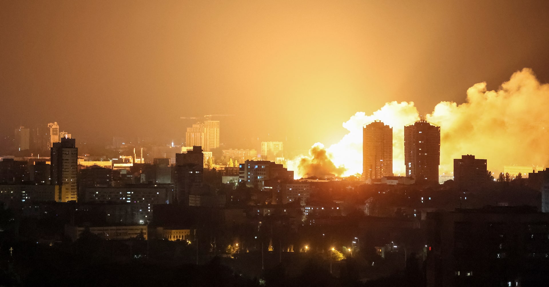 ウクライナ首都にロシアの空爆、4人死亡＝当局者
