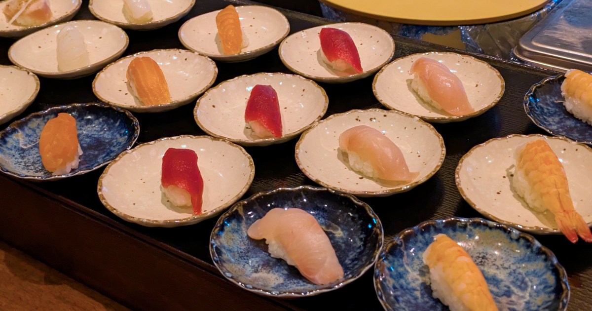 【思い出せ】あの歌舞伎町タワーに寿司食べ放題の穴場があった！ 和洋ビュッフェ『SHARI』は税込3850円で想像以上に満足度高し！