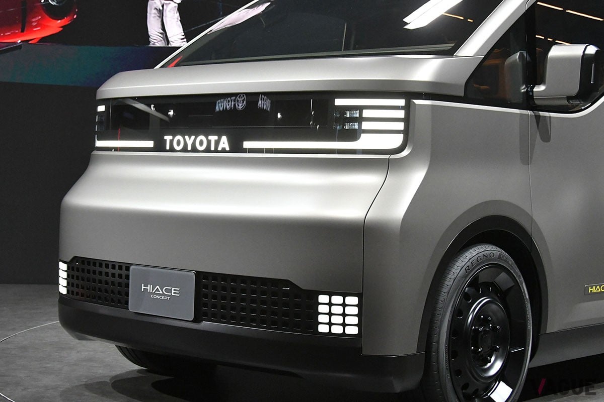 トヨタ「ハイエース コンセプト」は大人気の“はたらくクルマ”の未来を暗示？ サイズの異なるふたつのボディを公開！ デザインはよりスタイリッシュに