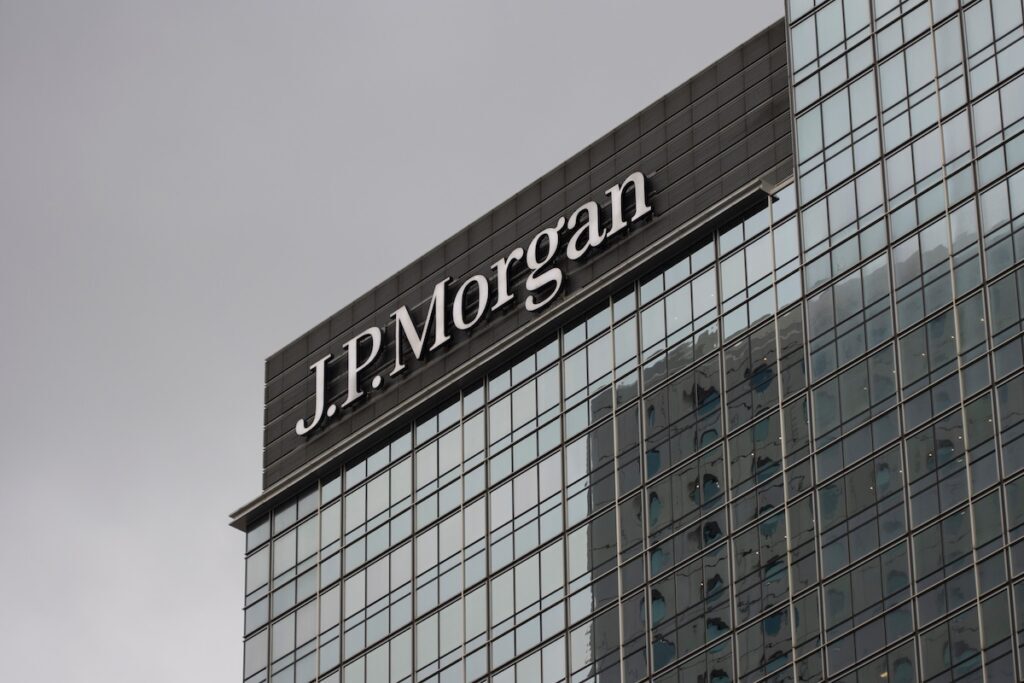 JPMorgan、暗号資産投資詐欺疑惑を巡り集団訴訟に直面（NADA NEWS）
