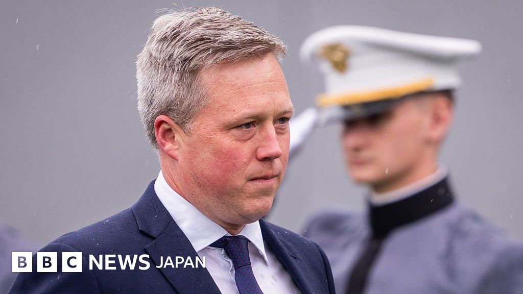 米陸軍長官が辞任、国防長官と数カ月にわたり緊張関係