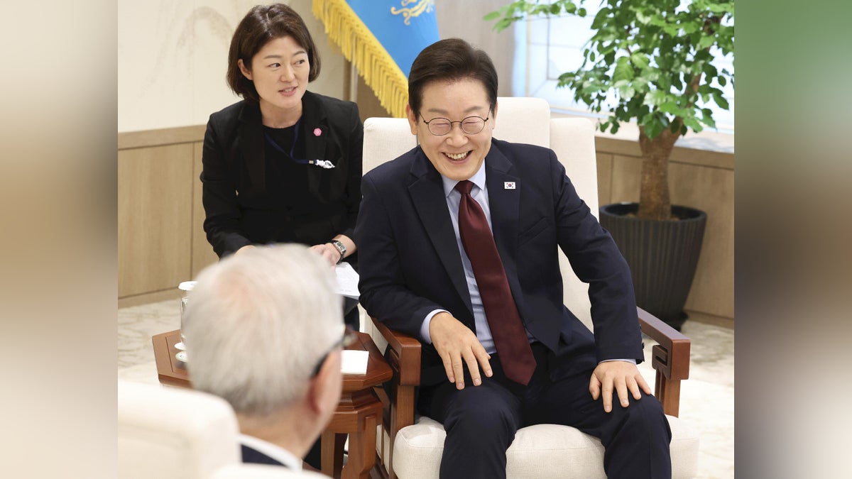 慰安婦や元徴用工訴訟、韓国・李在明大統領「合意覆すことは望ましくない」…読売単独インタビューで