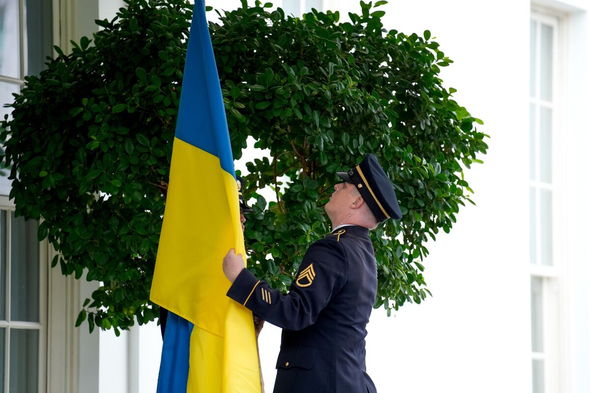 ゼレンスキー氏、和平案巡り協議継続強調－条件に合意の報道受け