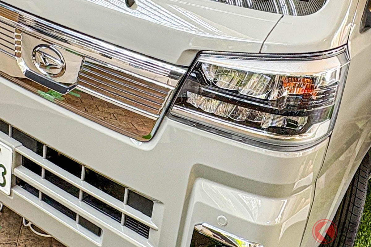 400万円！ 最新型「"4人乗り"軽トラ」公開！ ダイハツ「ハイゼットトラック」の「2階建て」仕様！ 4人寝られる"超快適仕様"「JP STAR Happy1+ city TYO」登場