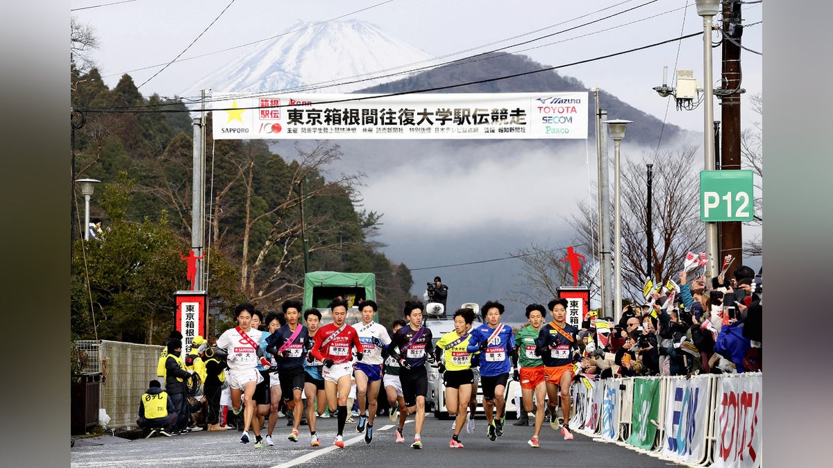 箱根駅伝：青学大は９区に主将の田中悠登、中大は７区に１年生の岡田開成を起用…東大大学院の２９歳・古川大晃は学連９区に : 読売新聞