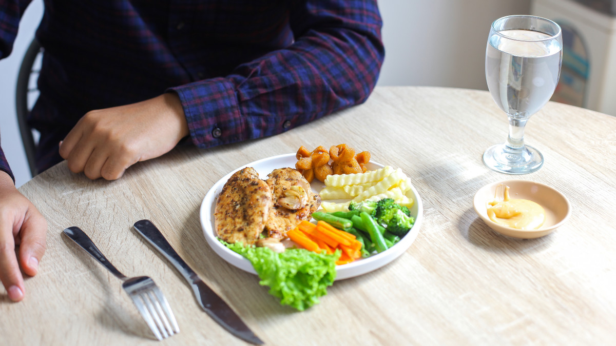 食事の時間が不規則な人ほどうつ病の症状が現れやすいことが判明