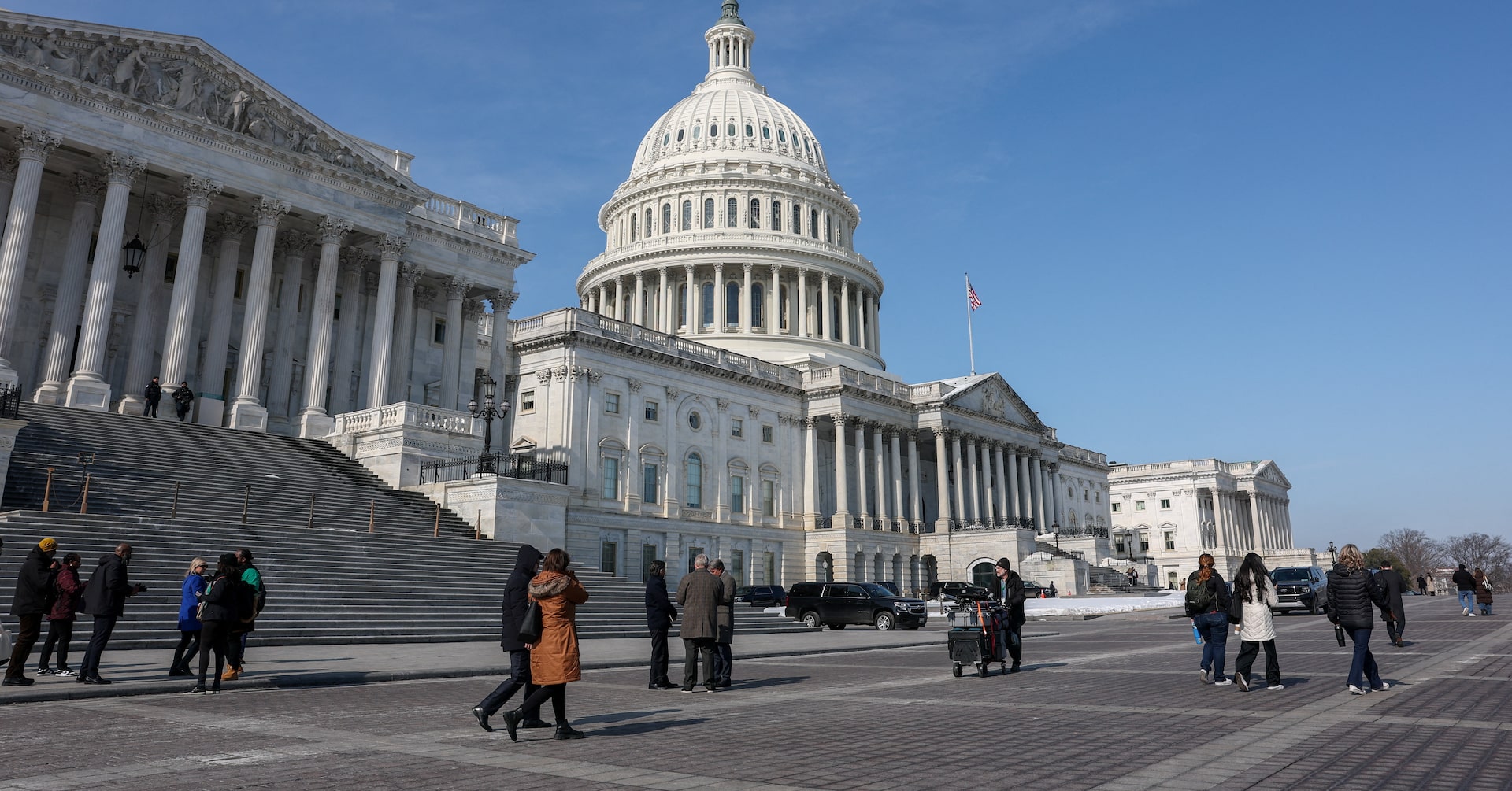 焦点：米中間選挙へ、民主党がキリスト教保守層にもアピール 移民取り締まりへの不満背景