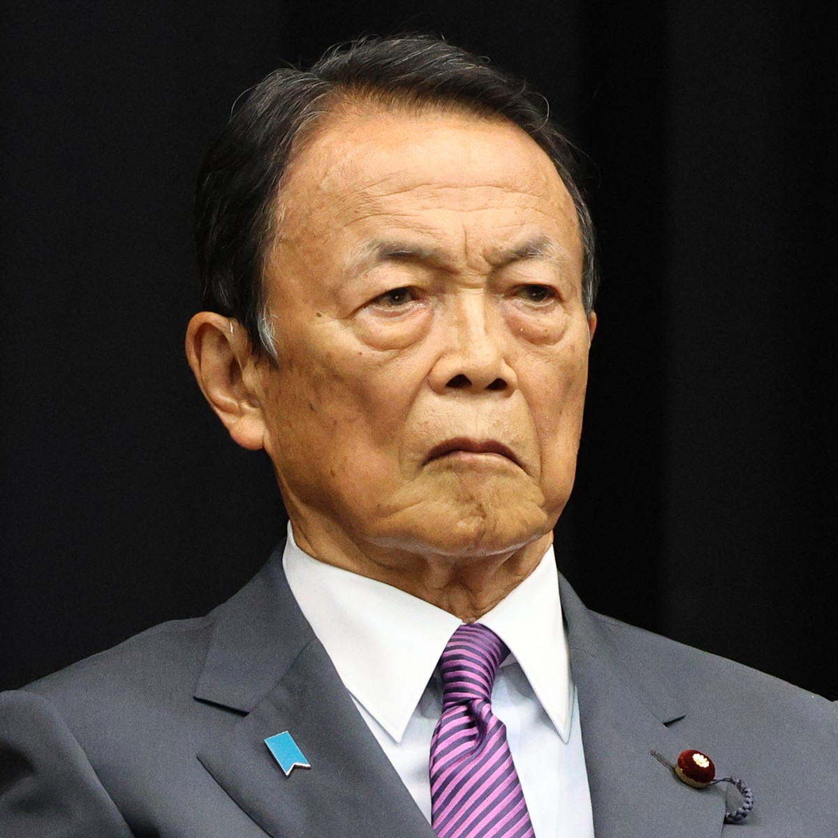 【皇室典範改正】高市首相の“男系男子”固執は麻生太郎氏の悲願「政界引退の花道にしたいはず」研究者が指摘（女性自身）