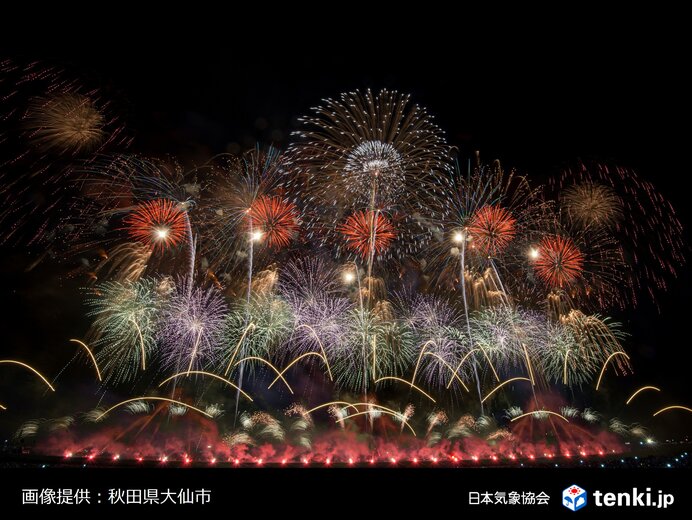 明日29日は「大曲の花火」 雨の可能性は低い見込み 会場で役立つ持ち物は?