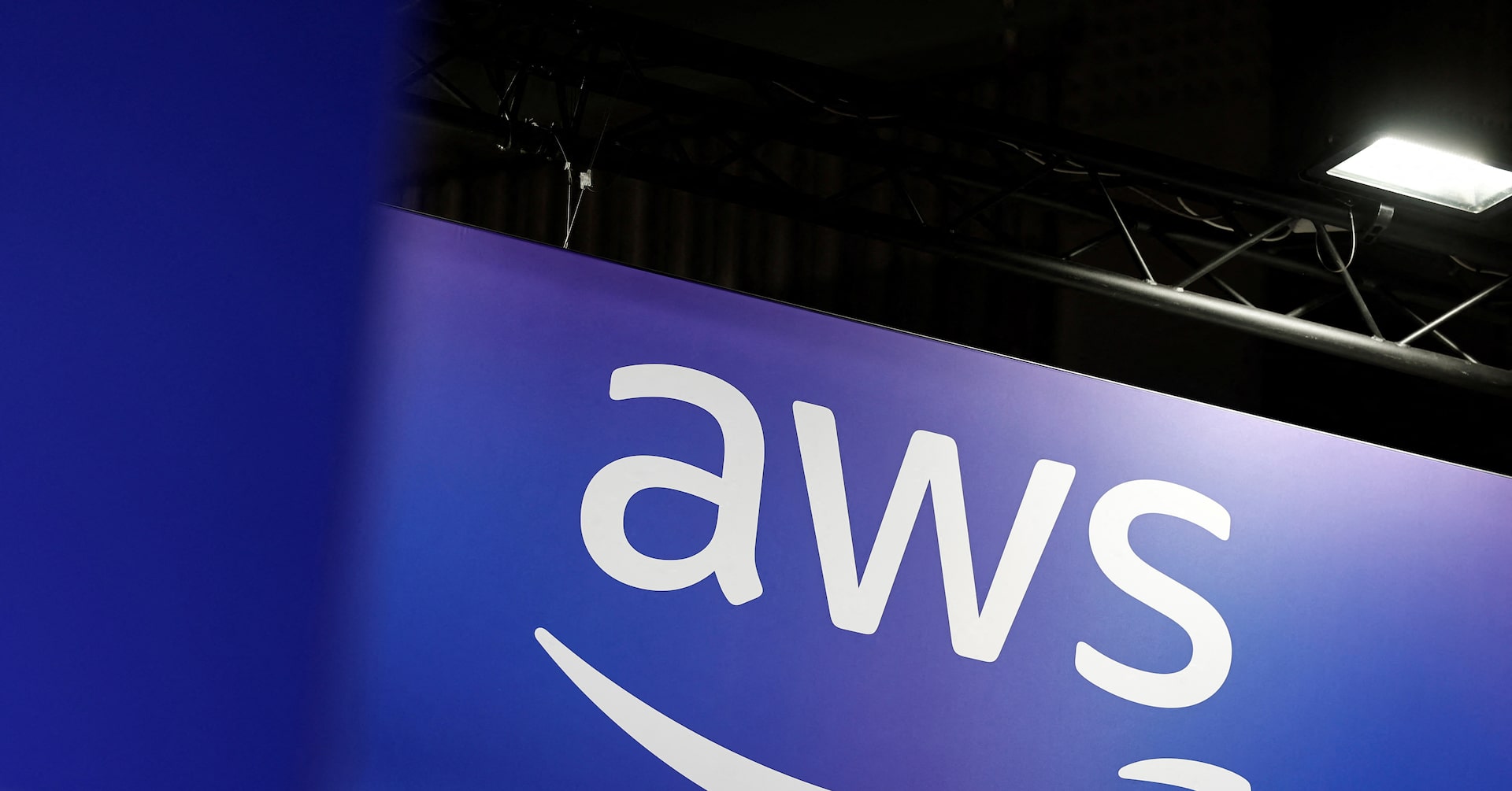 アマゾン、クラウドコンピューティング事業が競合に見劣り 株価下落