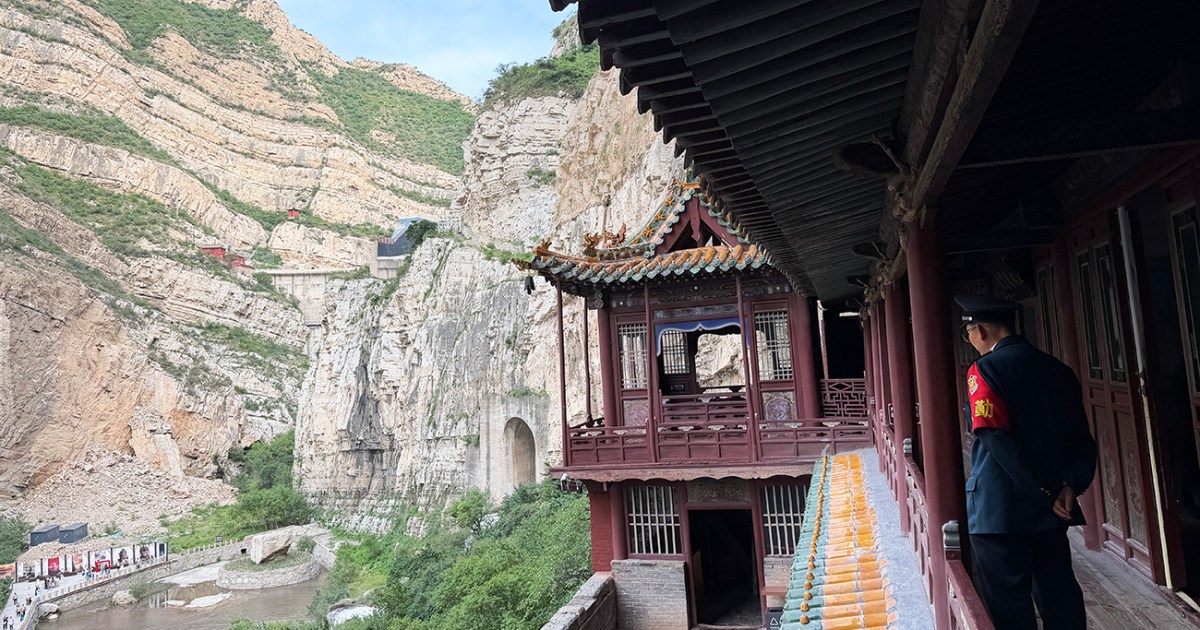 世界最恐の寺『懸空寺』に入ってみて知った「日本人に厳しすぎる事情」