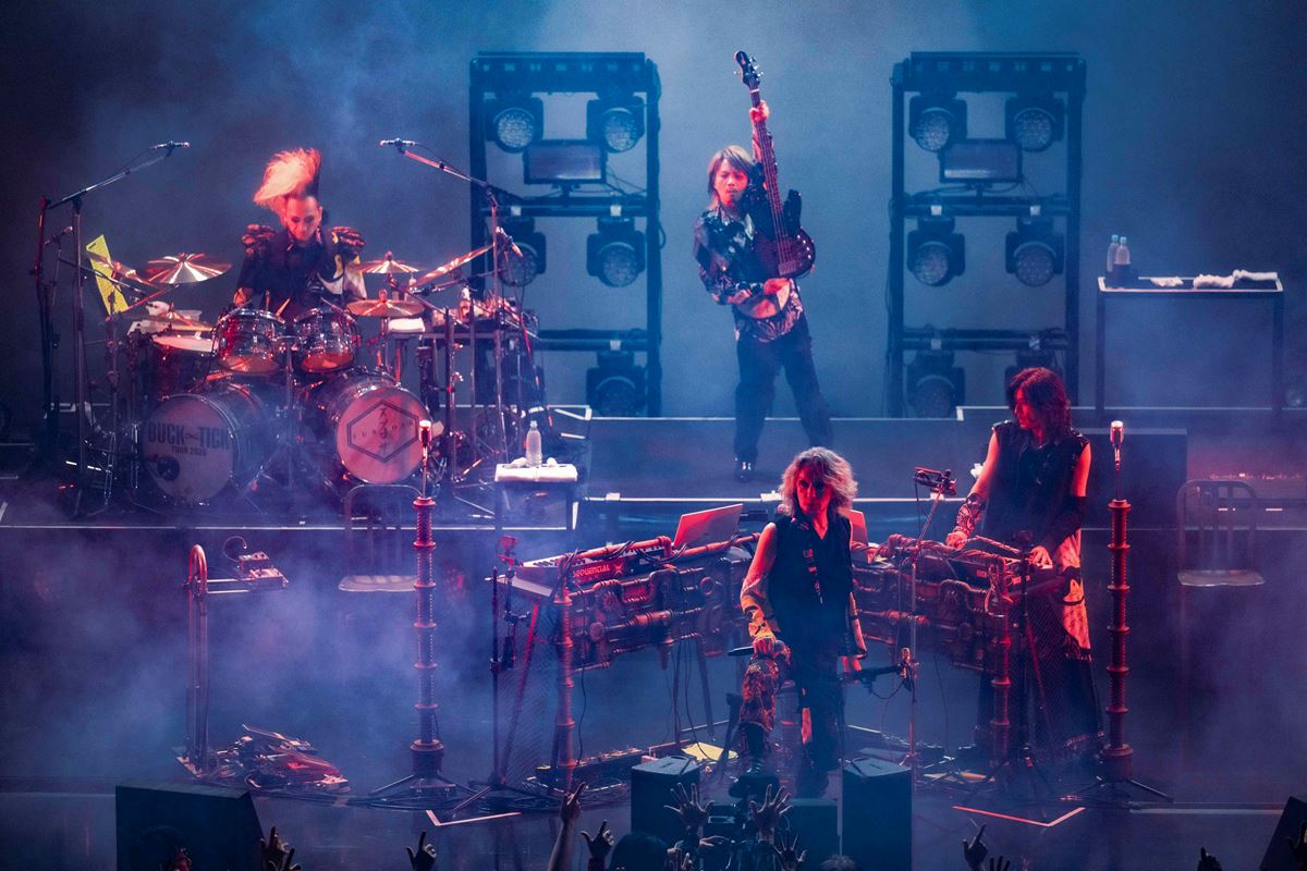 BUCK-TICK、ライブハウスツアー『BUCK-TICK TOUR 2025 スブロサ SUBROSA』ファイナル 新たなスタイルでのツアーを経てさらに進化した現在地！【オフィシャルレポート】