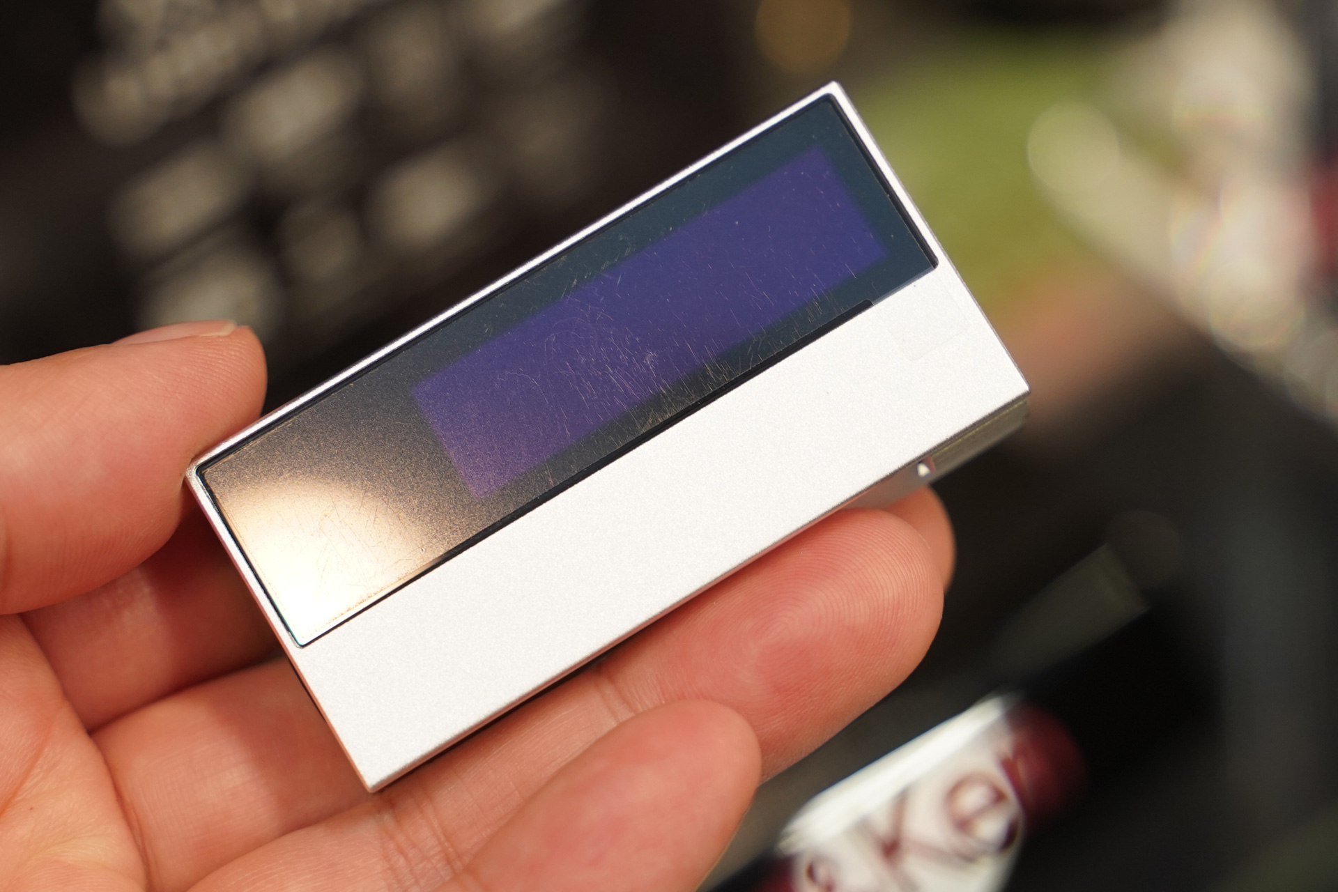 ポタフェス開幕。AK初ハイエンドポータブルDAC、角度を着けてユニット配置grell audio「OAE2」