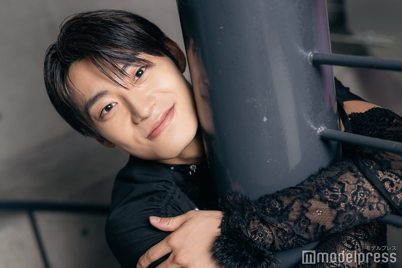 超特急アロハ「エビライ」“湘南コンビ”大倉空人とのラップリレー裏側「僕の人生に路線変更はない」真っ直ぐ進んできた夢路【「NINE LIVES」インタビューソロ編】