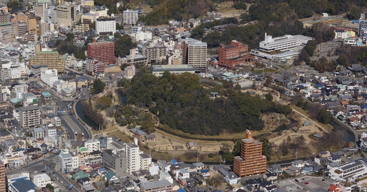 「ない」はずの場所から遺物が続々…動物園の下にあった愛媛の湯築城
