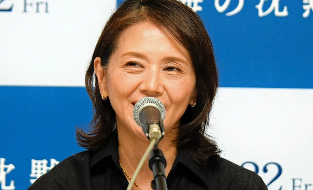 小泉今日子「好きな曲」3位は「優しい雨」、1位と2位は僅差で心にしみる名曲が【読者アンケート中間報告】