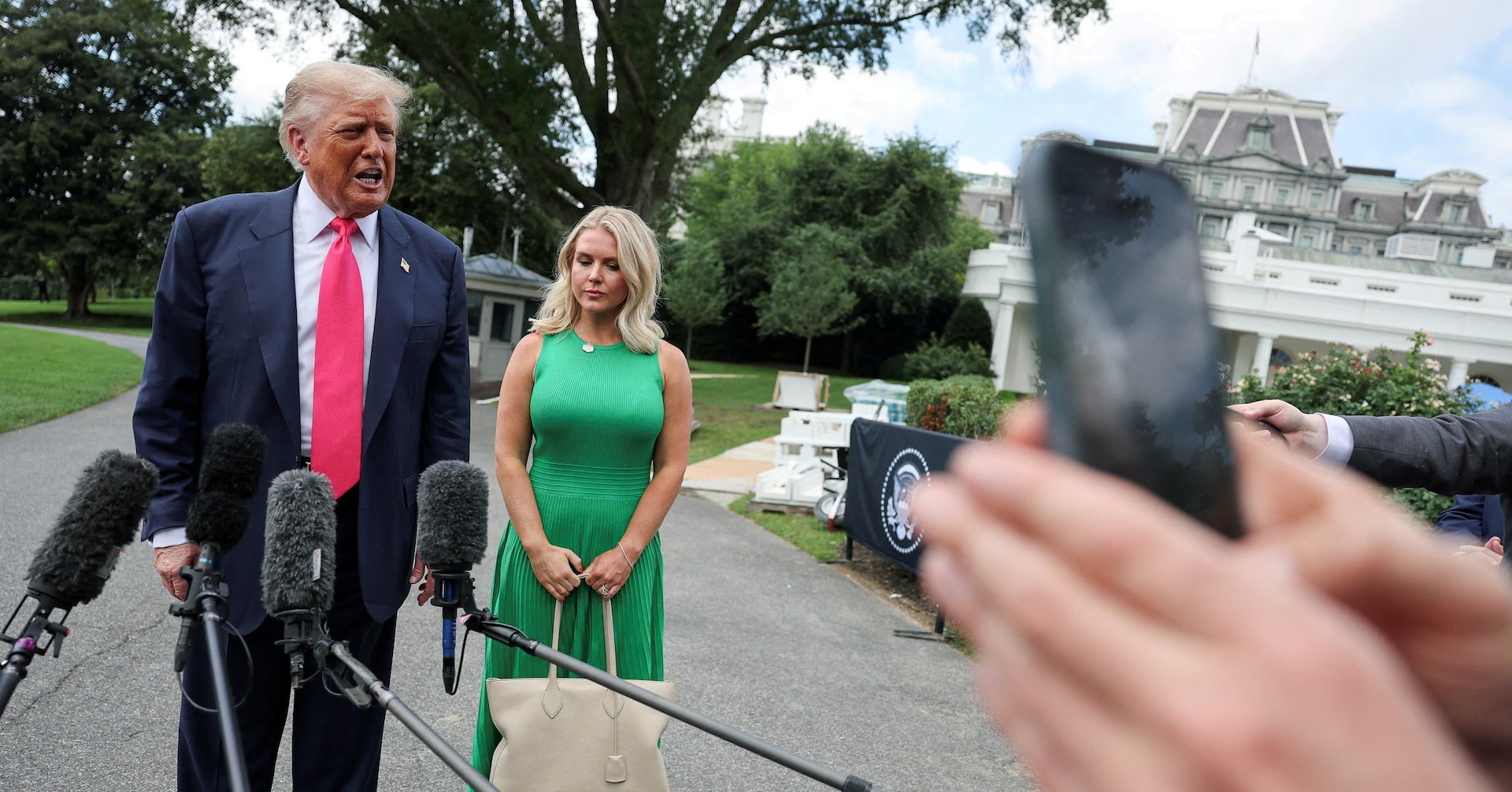 アングル：米保守活動家の銃撃事件、トランプ氏が情報発信の最前線に 「ニュース支配」鮮明