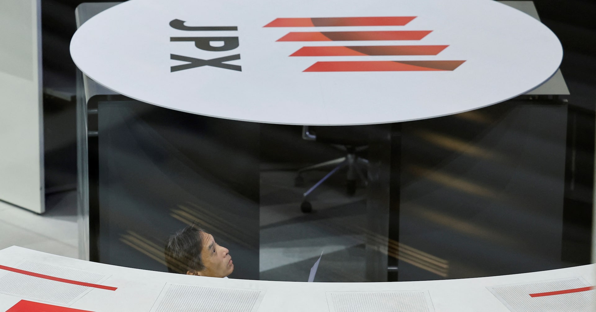 日経平均は反発、米政府閉鎖解除への期待で ＡＩ関連など上昇