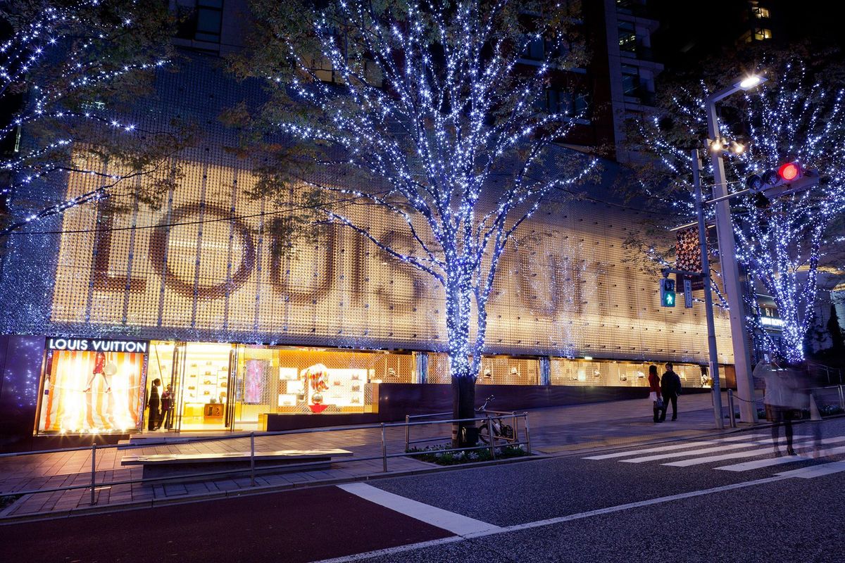 ルイ・ヴィトンを｢世界一｣にしたのは日本人だった…中国人がわざわざ日本に来て｢ヴィトンのバッグ｣を買う理由