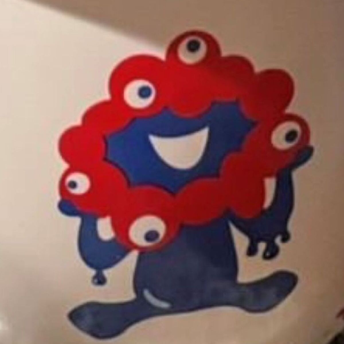 夫が朝5時から並んで買った“ミャクミャク”のグッズ→妻が使ったら…… 「わぁ羨ましい」「こんな大きかったんや」