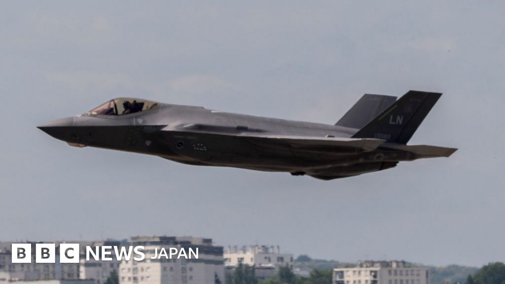イギリス、核搭載可能な戦闘機を購入へ 「戦時下」に備える新安保戦略を発表