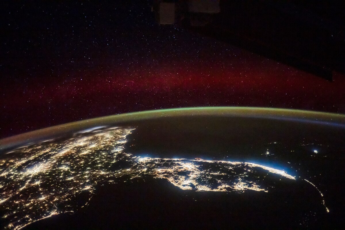 米軍が「宇宙兵器」の配備を初公表、核の均衡を揺るがす恐れ 正体は通信妨害装置か