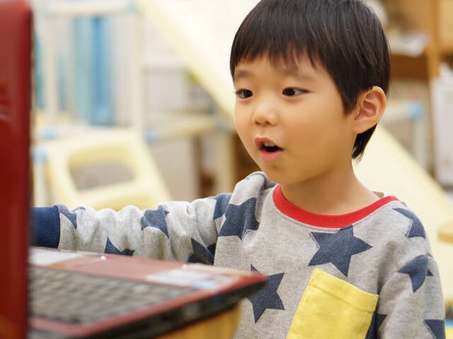 「高学歴だけでは通用しない時代に…」今、子どもに身につけさせたい“AIに奪われない力”とは（with online）