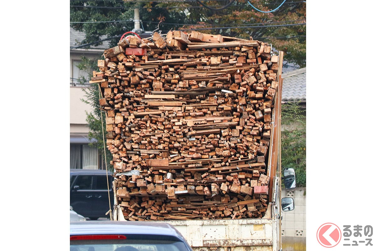 「許しません！」 大迷惑「過積載」×「不正改造」の"超・悪質トラック"に重大警告！ 前代未聞の「ダブル違反」 ルール守らぬ"危険車両"をその場で検挙実施 和歌山
