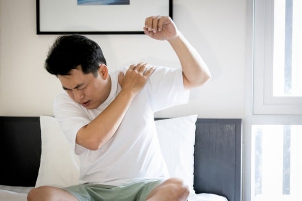 人間の老化は50歳前後から急激に加速する