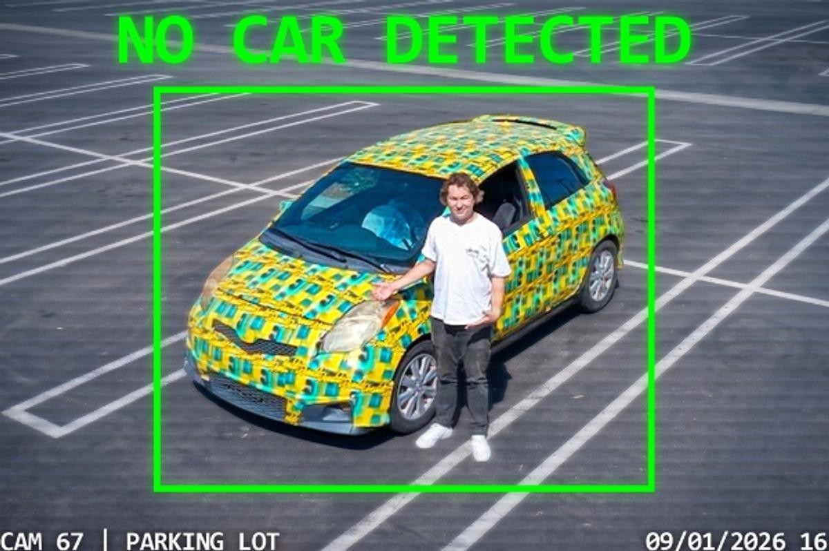 AI監視をあざむくクルマ、人間の目にはド派手に見える（ギズモード・ジャパン）