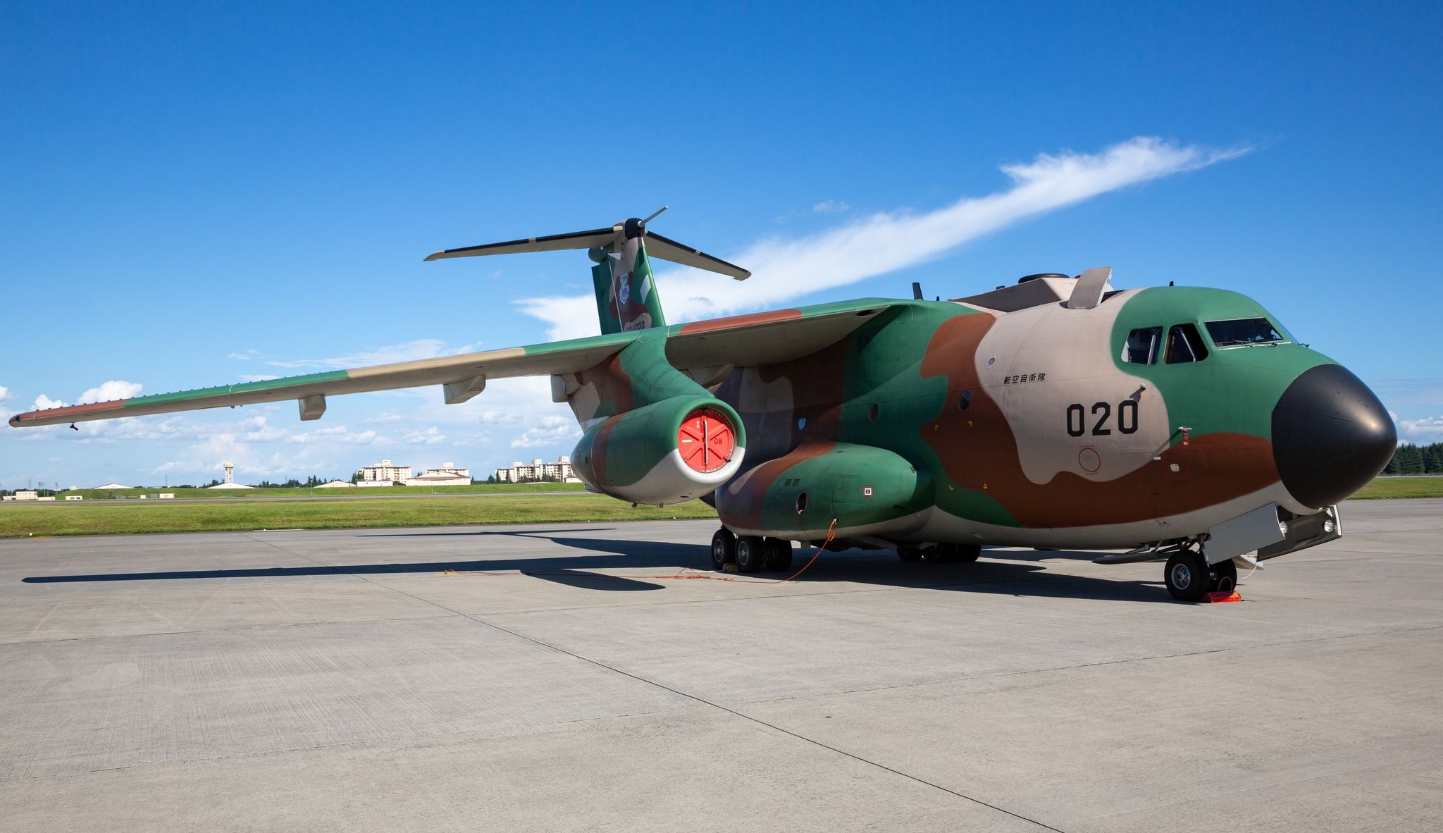 自衛隊「明朝、航空機を並べた撮影計画作って」戦闘機パイロット「ワカリマシタ」高精度シュミレーション図を大公開｜まいどなニュース