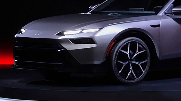 新型ホンダ ハイブリッド セダン プロトタイプ、突如発表！ 次期アコードの可能性は大!?──GQ新着カー