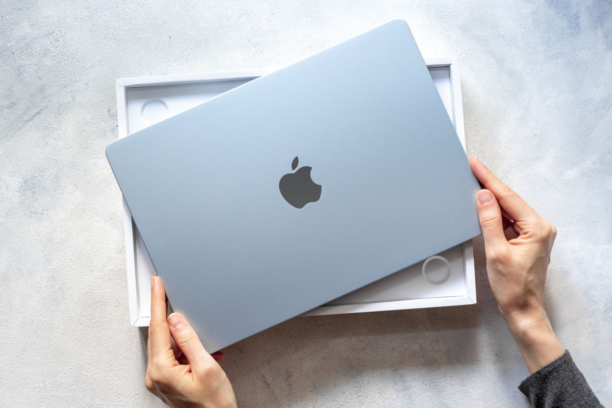 アップルの低価格12インチMacBook、寄せられる期待と招きかねない混乱（Forbes JAPAN）