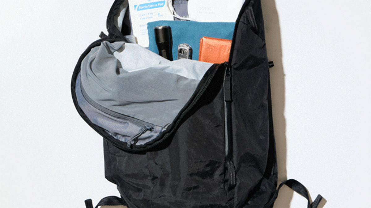 災害対策の専門家が「非常用持ち出し袋」に入れているものとは