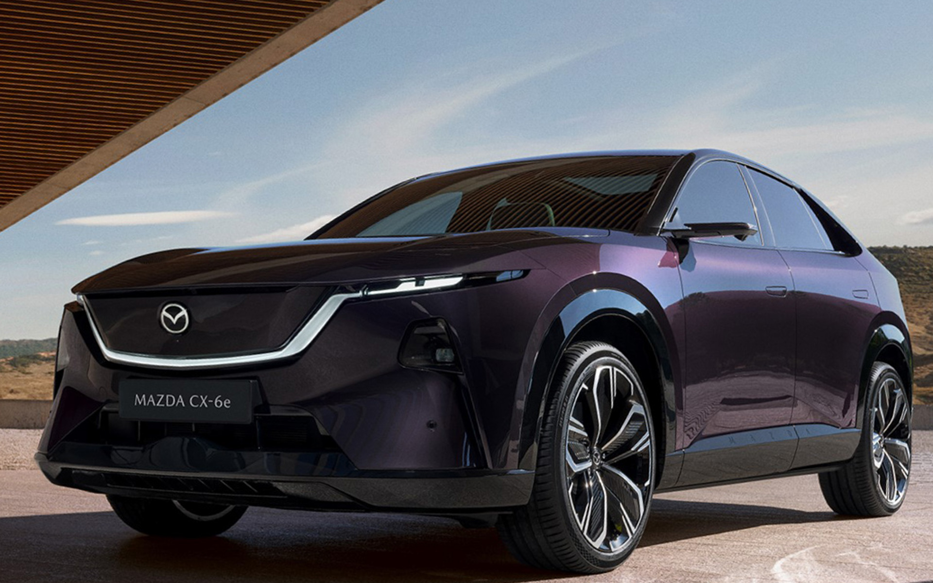 マツダ、新型バッテリEV 「CX-6e」を世界初公開 欧州で今夏発売予定、豪州で年内導入を計画