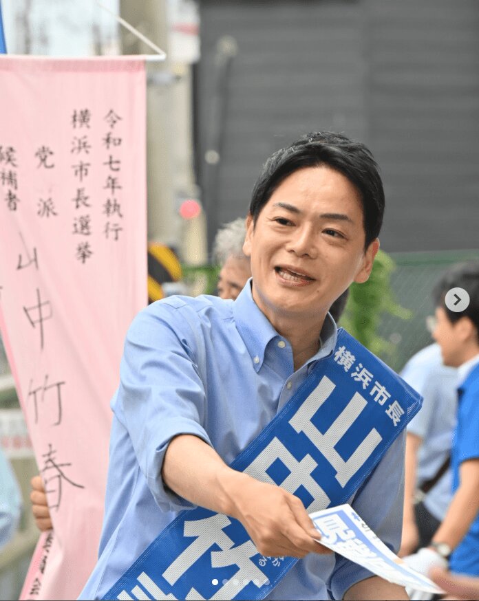 【異例の実名顔出し告発】横浜市長・山中竹春氏の暴言＆誹謗中傷を現職市役所幹部が明かした！《副市長を「ダチョウ」「人間のクズ」と…》（文春オンライン）