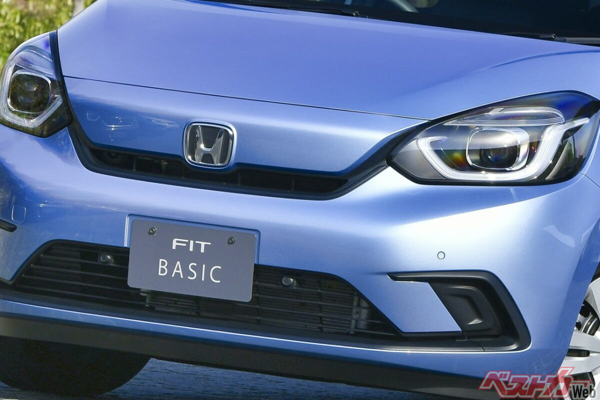 車両価格200万円切りは魅力でしょ!! フィットならエントリーグレードでも質感いいぞ！