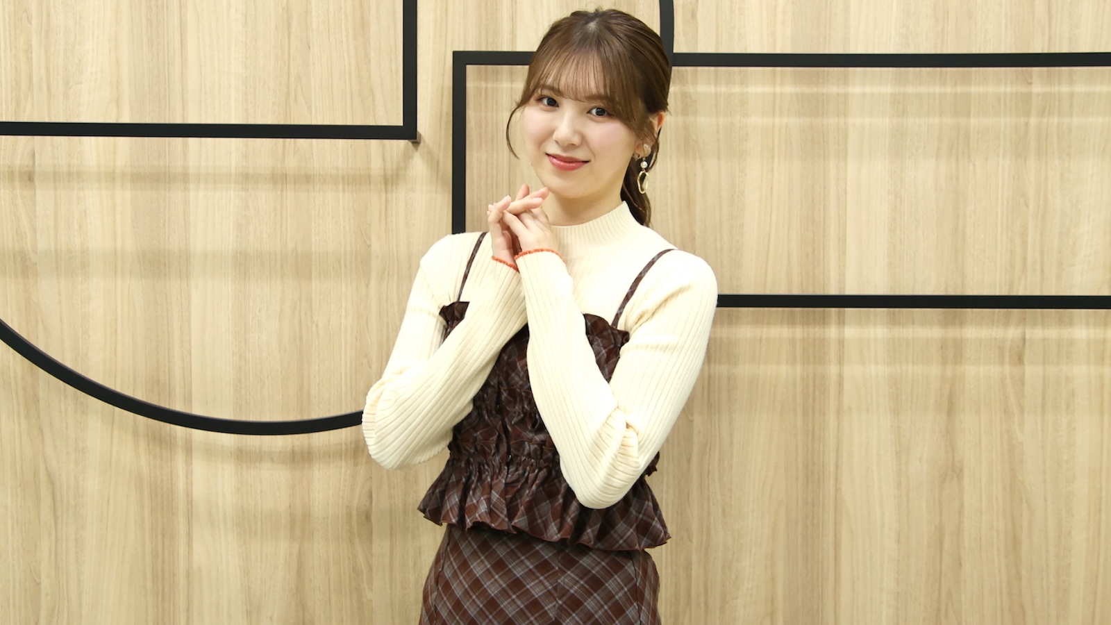 菅原茉椰、アソビシステム所属のソロタレントで新章へ──「宮城で歩けないくらいのタレントになりたい！」｜entax（エンタックス）