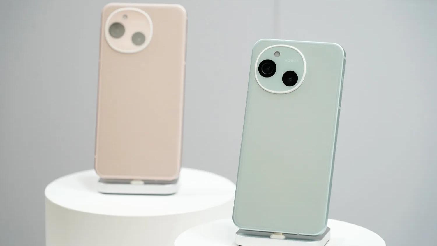 au「ブラックフライデーセール」開催中。AQUOS・Pixelが最大で2.2万円オフに（NANA）