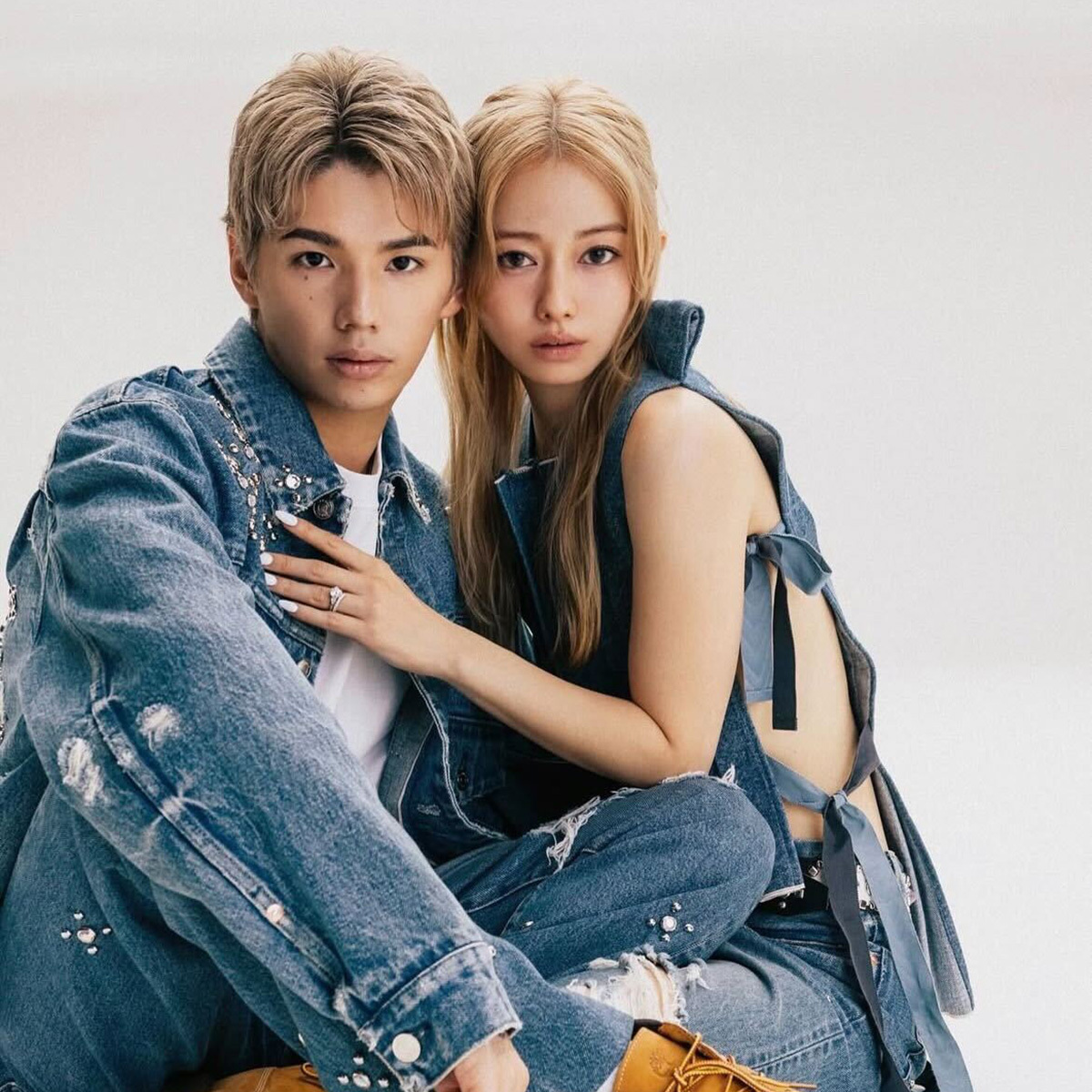 「ちゃんと傷つきます」山本舞香 マイファス活動休止後に見せた“異変”にファン悲痛… アーティスト妻を追い詰めた「心ない憶測」